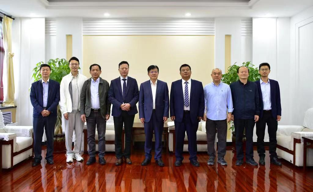 高祥瑜、王希峰被聘为威廉希尔中文网站兼职教授