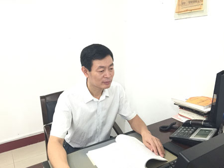 胡元明.jpg